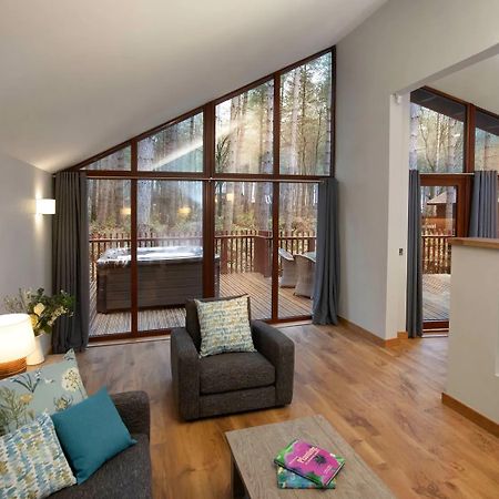 Blackwood Forest Cabins - Forest Holidays Popham Zewnętrze zdjęcie